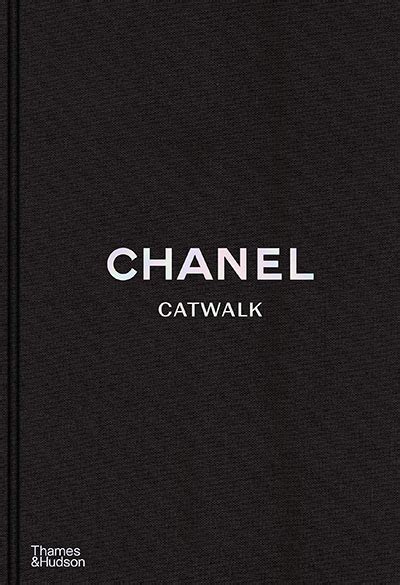 chanel knjiga|Chanel Catwalk .